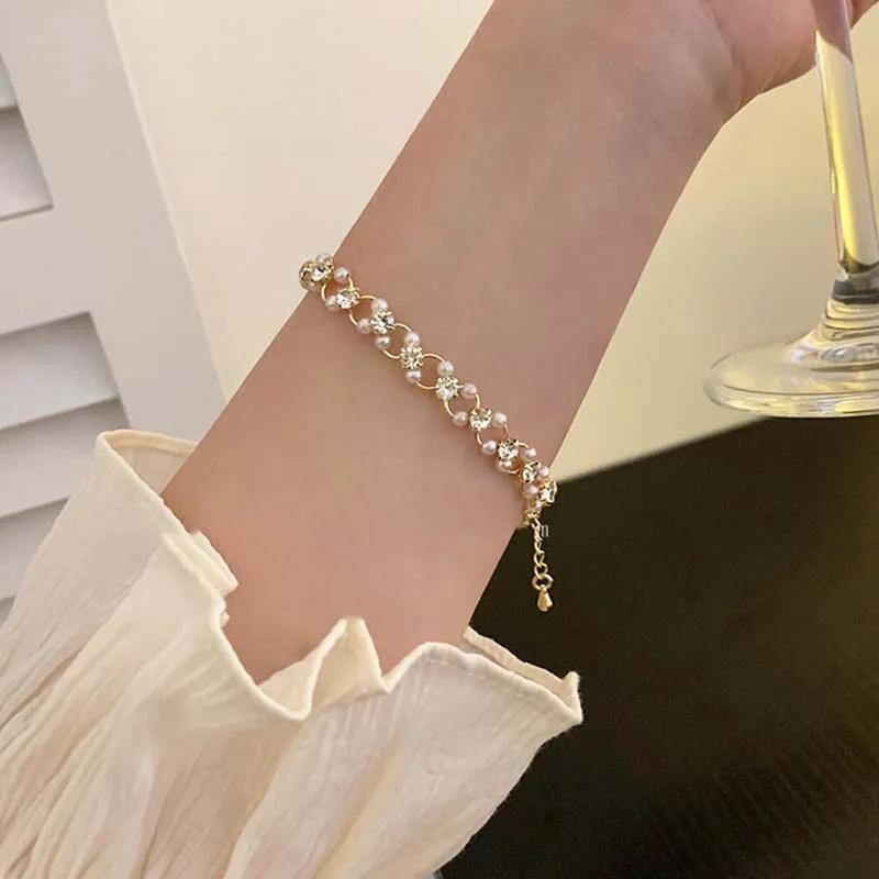 Elegant Cat Claw Pearl Bracelet for Women Zircon Splice Flower Minimalism Bilayer Temperament Accessories Fashion Jewelry Gift
