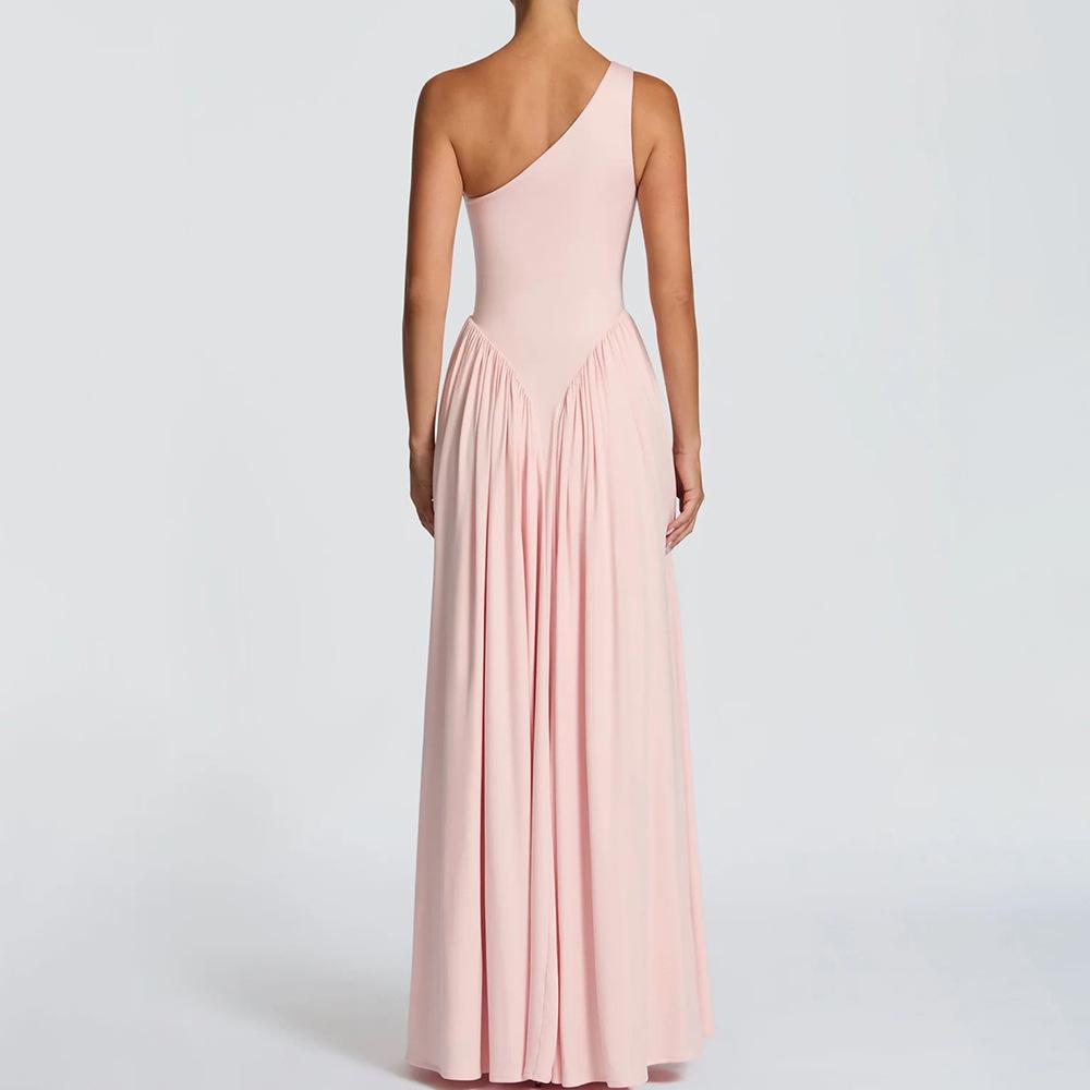 European and American Women's Banquet Evening Dress Elegant Temperament Slanted Shoulder Dress Solid Color Slim Pleated Off-the-shoulder New Long Dres