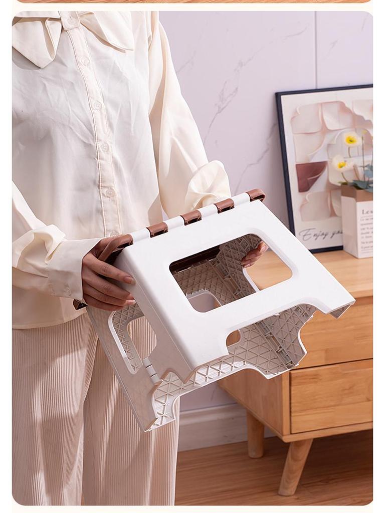 Portable Low-Style Folding Stool: Sturdy Plastic Bench for Outdoors & Small Spaces