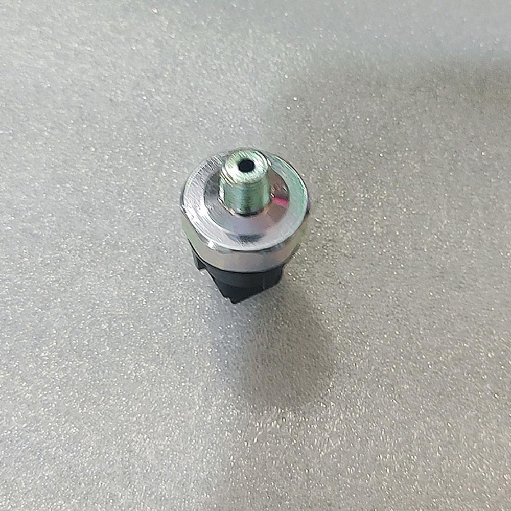 New Car Oil Pressure Sensor 25240-AA060 for Subaru Impreza Forester Legacy Outback