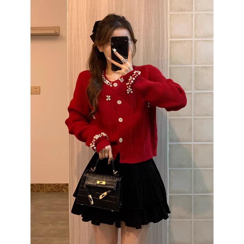 2026 Autumn/Winter French Chic Beaded Knit Jacket with Pearl Collar – Versatile Design
