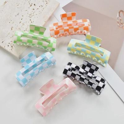 Шикарна картата для волосся «Солодкий акулятко» в клітинку: Імітація текстури оцтової кислоти, Унікальний дизайн, Універсальний для будь-якого стилю