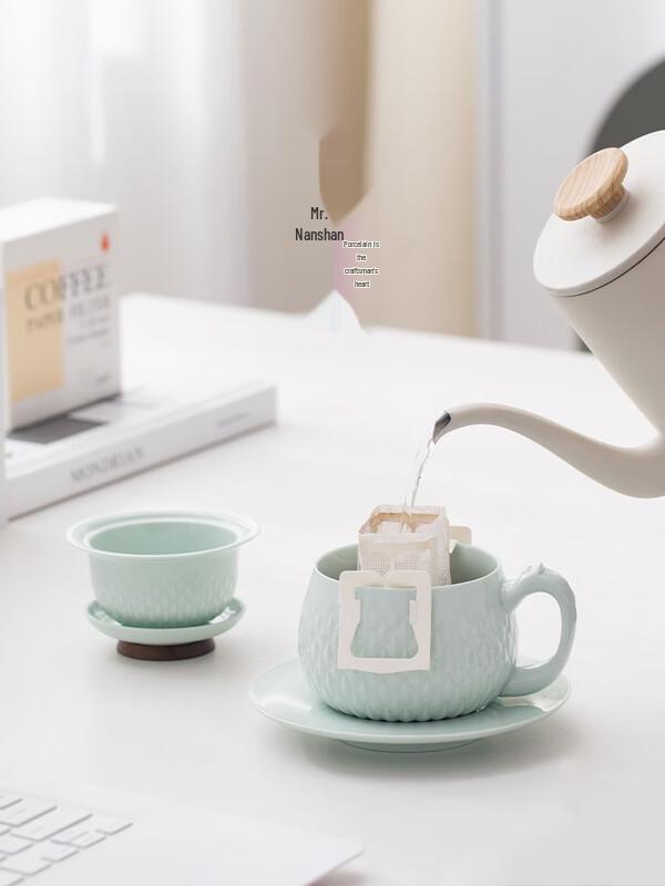 

Spirit Dragon Tea-Water Separation Mug