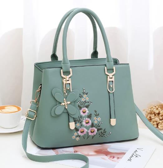 New Women Small Embroidery Flower Handbag Fashi Brand Crossbody Bags Sac A Main Femme De Marque Luxe Cuir Totes