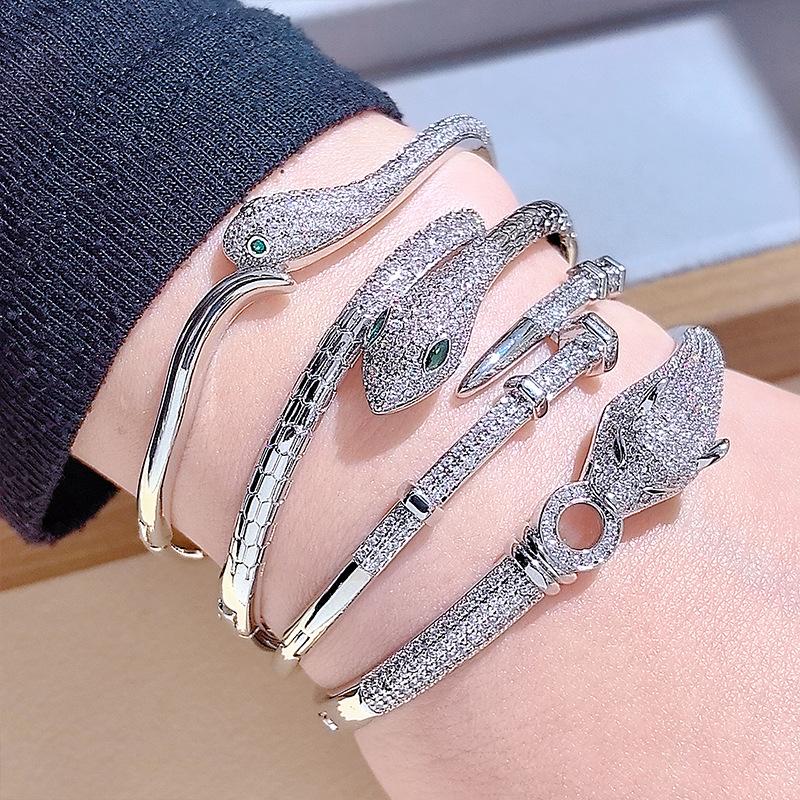 Cheetah Bracelet Inlaid with Zircon Leopard Head Bracelet S-shaped Snake Bracelet