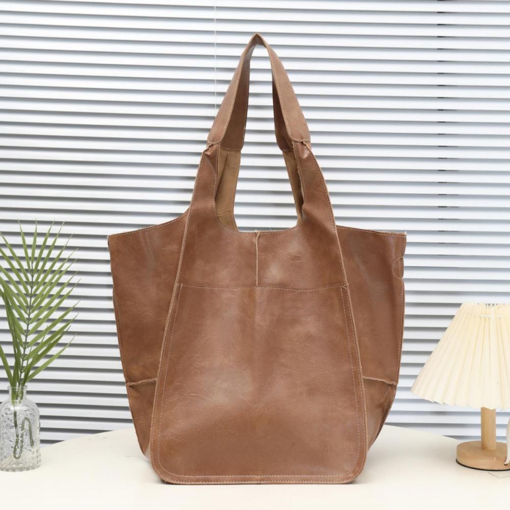 A Retro Simple Bag with A Patchwork Soft Leather Single Shoulder Hand-held Large Capacity Fashionable and Simple Handbag
