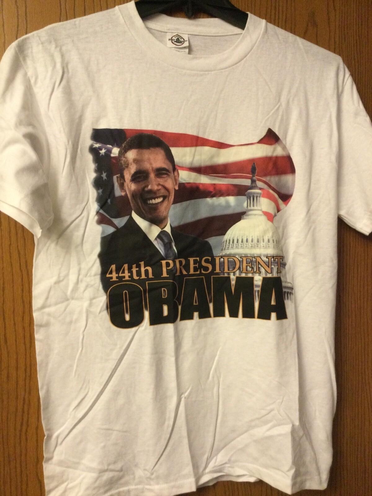Barack Obama - 44th President - White Shirt - M. XL