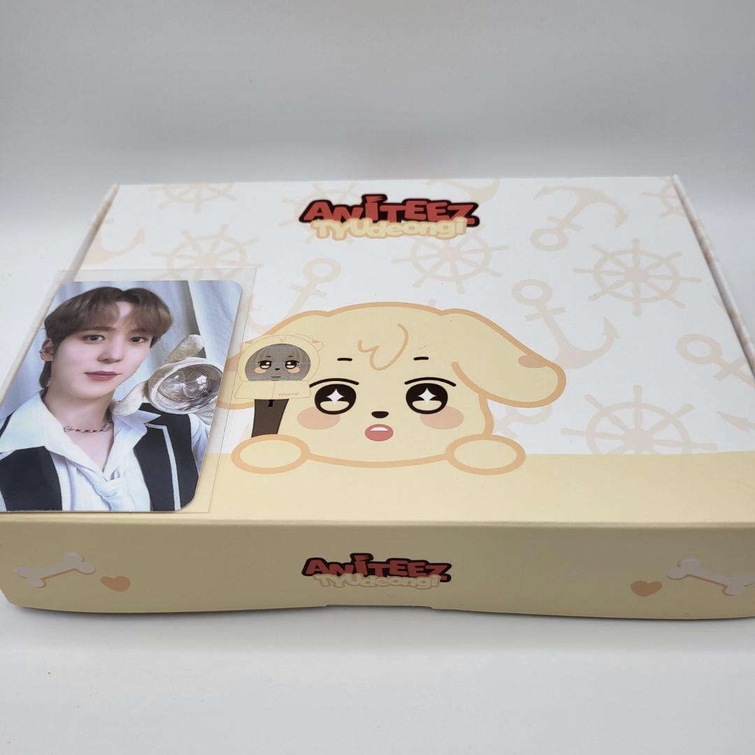 

[USED] ATEEZ ANITEEZ Yunho penlight cover with trading card