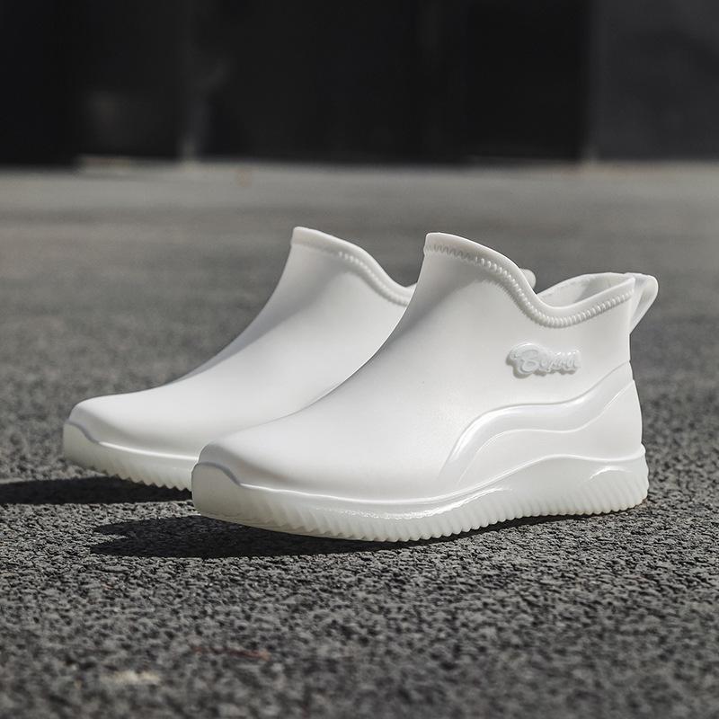Water shoes white couple rain shoes men's and women's short waterproof rain boots non-slip food rubber shoes velvet fashion water boots women