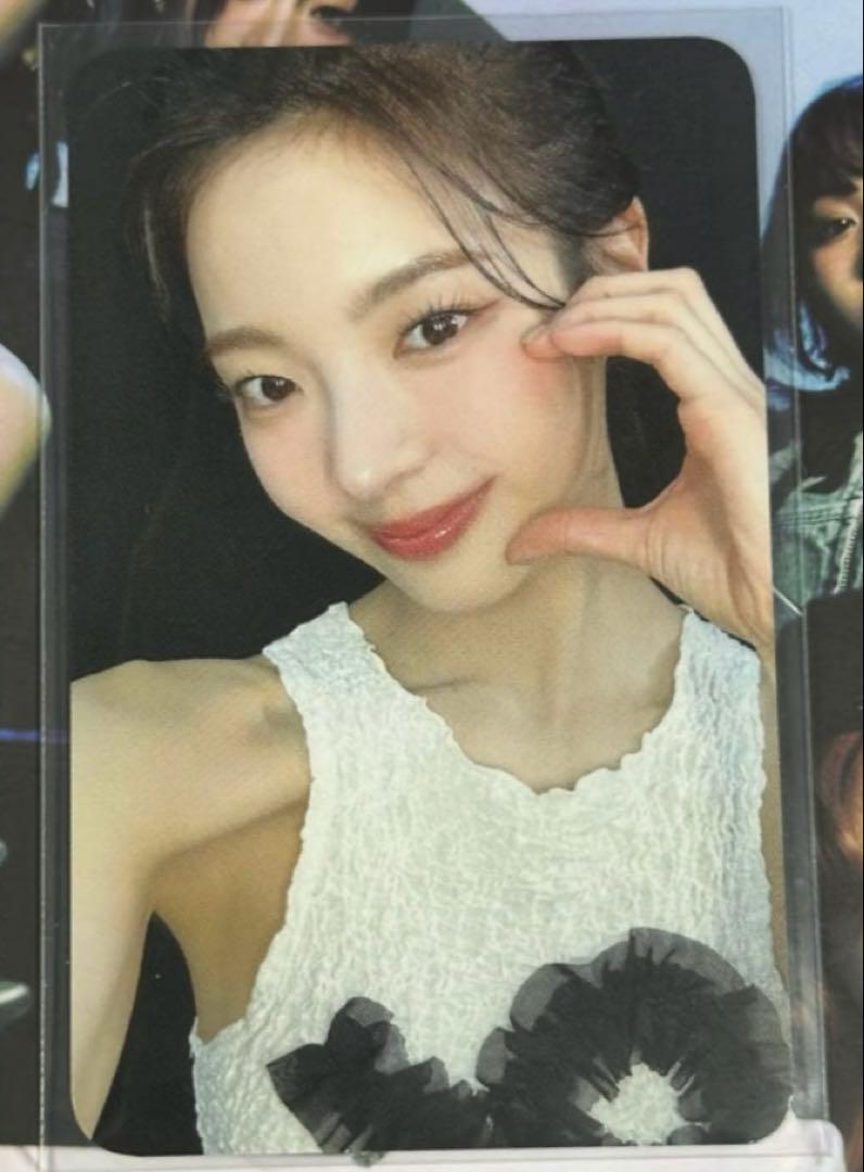 

[USED] itzy rear GWBG Sanok pre-recorded limited trading card 3