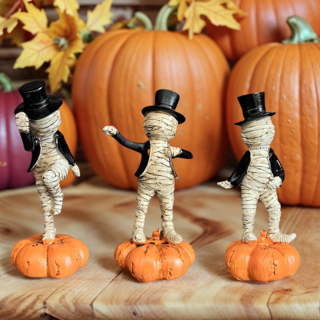1 Piece Suitable for Halloween Pumpkin Base Mummy Figurine, Quirky Desktop Decoration, Resin Craft Small Statue