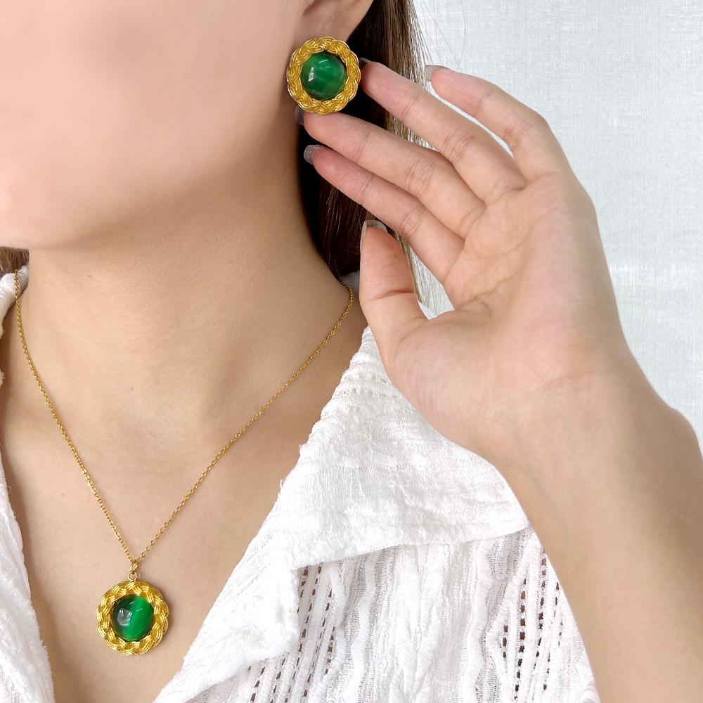 Turquoise Tiger's Eye Pendant Necklace Set for Women – Trendy Titanium Steel Clavicle Chain