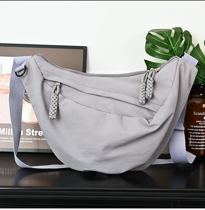 Women's Crossbody Dumpling Bag: Versatile Solid Color Casual Sports Shoulder Bag