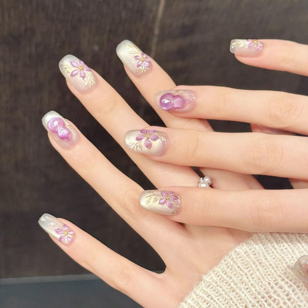 Chinese Style Press-On Nails Set with Elegant Purple Floral Carved Design Reusable Handmade Nail Art Tips