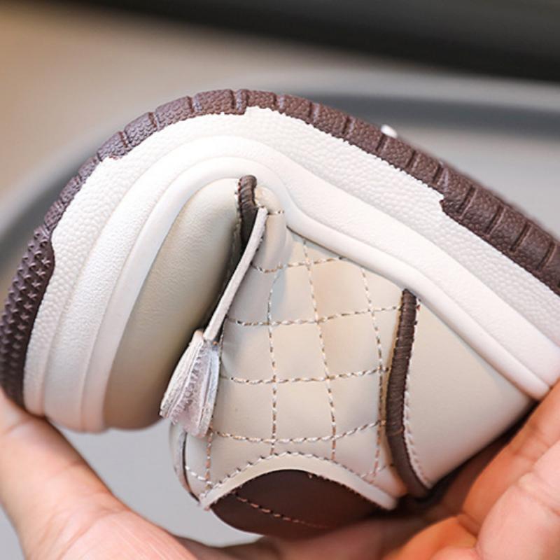 Spring Children's Korean-Style Comfortable Soft Bottom Skateboard Shoes High-Top Velcro Boys 'And Girls' Sneakers