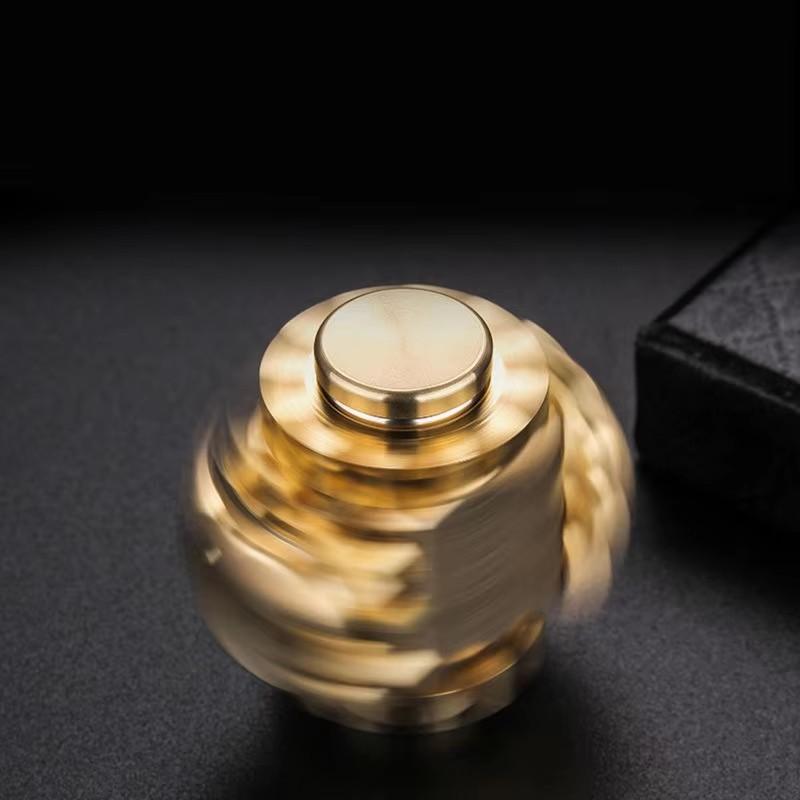 1 PCS Funny Manual Rotator Brass 4-Gear Fidget Spinner Gear  Leisure Decompression Toy Adult Relieve Anxiety Christmas Gift