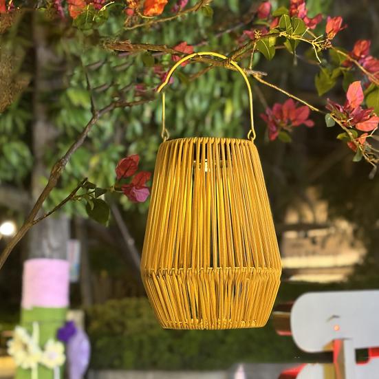 Woven Solar Lantern Rustic Solar Lamp with Handle Auto On/Off Solar Powered Outdoor Hanging Light for Farmhouse Garden Patio Yard Camping Decor