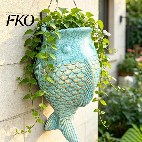 Decorative Garden Planter Fish Shape Wall Mounted Hanging Flower Pot for Balcony Outdoor Patio Vertical