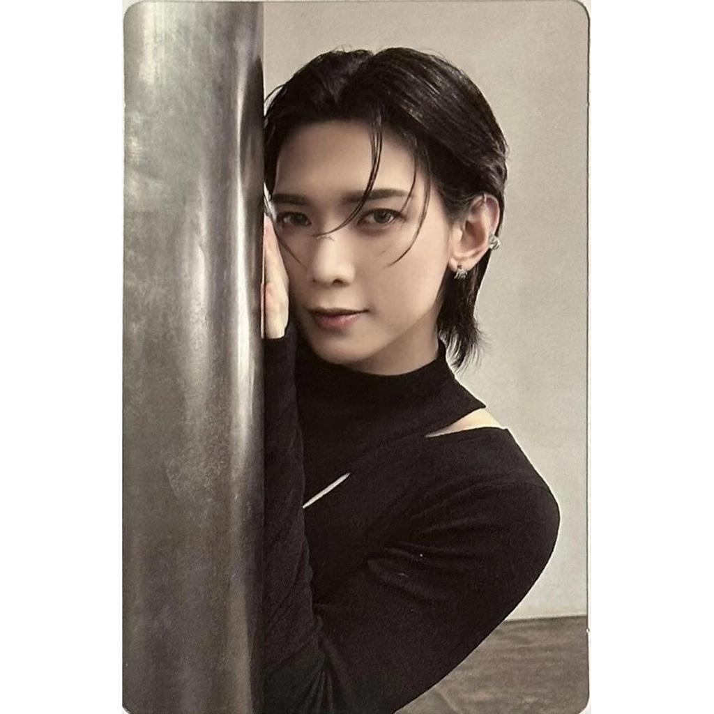 ATEEZ THE WORLD EP.2:OUTLAW A / DENÍK / JEDNOTKA DENÍKU / Z ver. OFICIÁLNÍ FOTOKARTA