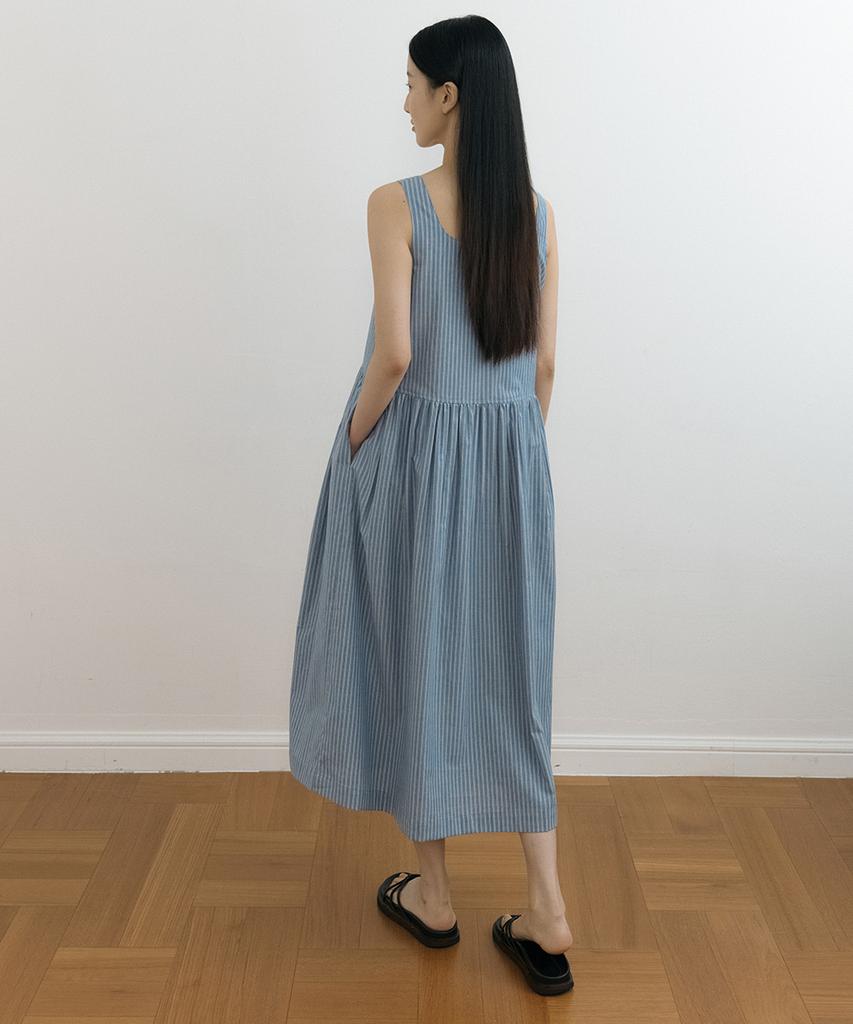 Lingseoul Striped Square Neck Sleeveless Dress-Blue