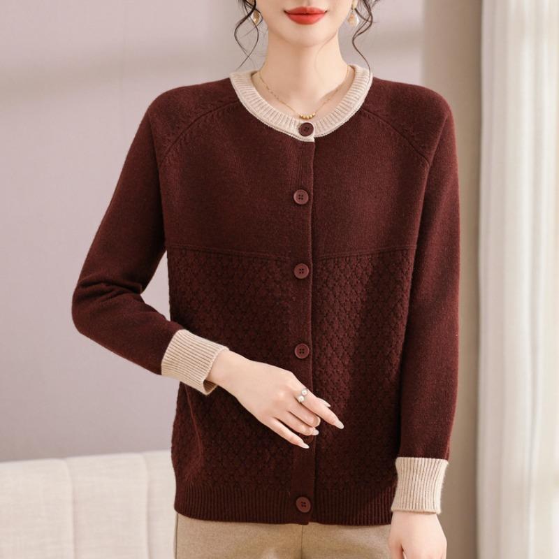 Middle-aged mother spring knitted sweater women's spring and autumn long-sleeved clothes middle-aged and elderly sweater outer bottoming shirt