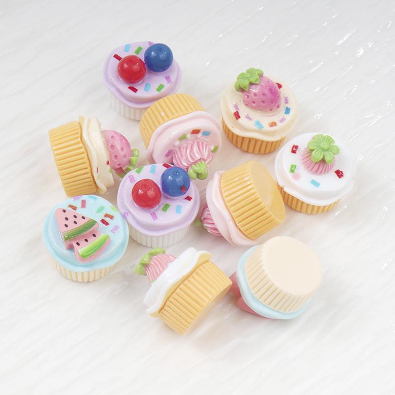 10/100Pcs Kawaii 3D Miniatures Bread Cookies Cake Flatback Resin Cabochon Dollhouse Decoration Diy Embellishments Craft Keychain