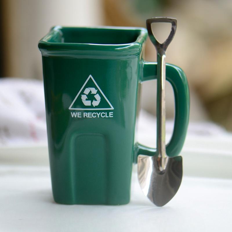Square Trash Can, Ceramic Mug, Green Recyclable Bucket, Water Cup, Creative Strange Coffee Cup with Shovel