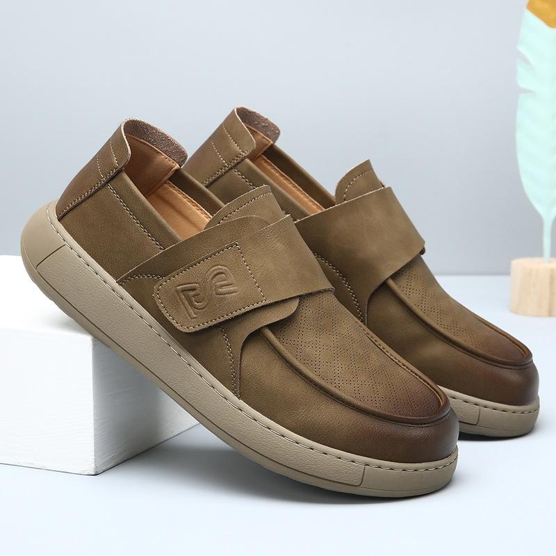 Fashion 2025 Autumn New Designer Loafers for Men Solid Color Fashion Casual Cow Leather Shoes Male Soft Sole Light Business Shoes Man