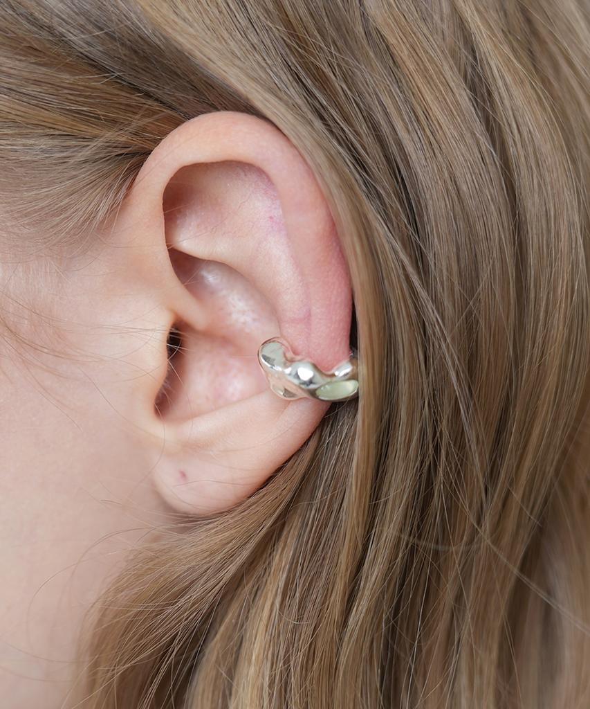 Reindeer Gentle Stone Earcuff 01