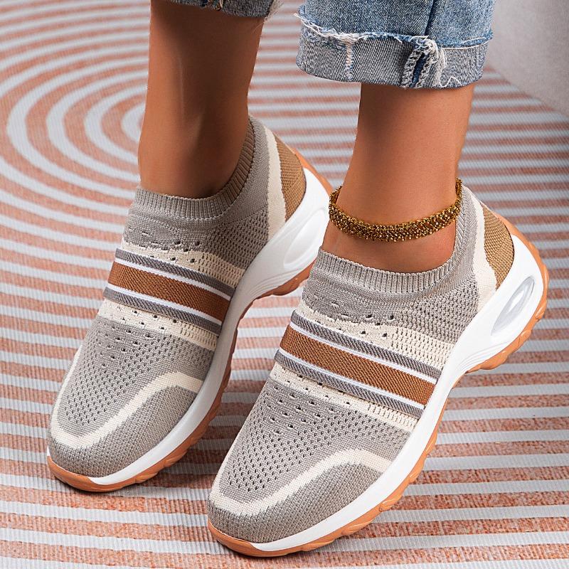 Fashion Women's Fly-knit Color-blocked Sneakers, Lightweight, Breathable, Casual Fitness Air-cushion Running Shoes, Men's Couple Shoes