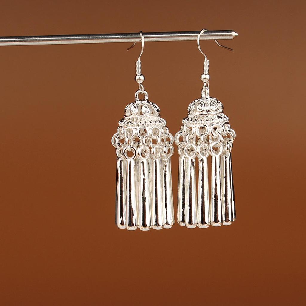 Retro Miao Silver Tassel Earrings: Ethnic Yunnan Long Dangle Women's Jewelry