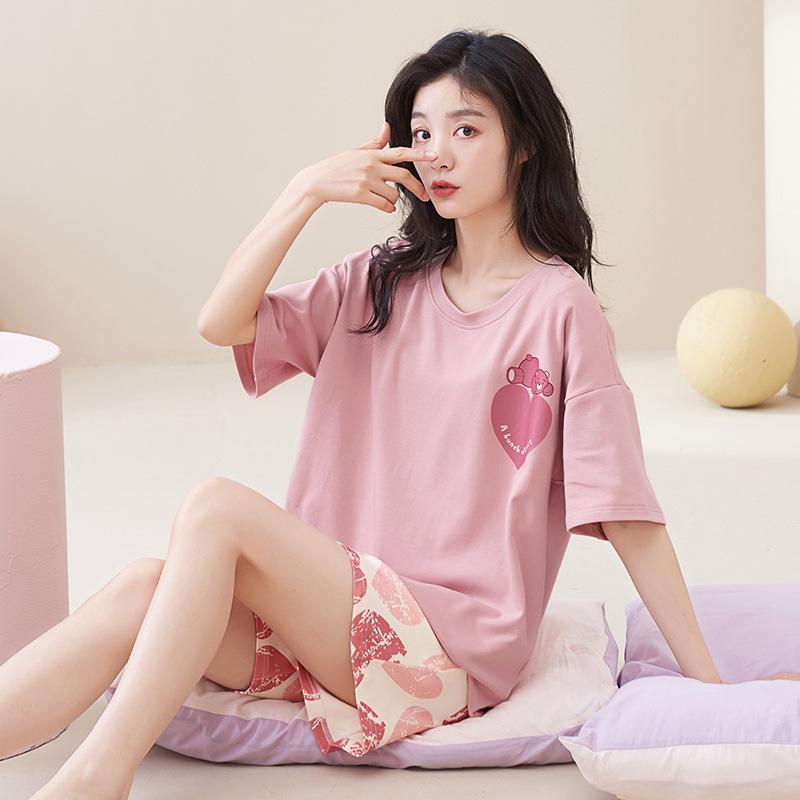 Summer comfortable crew neck pajamas for women, striped cartoon short-sleeve three-piece loungewear, in stock, direct order