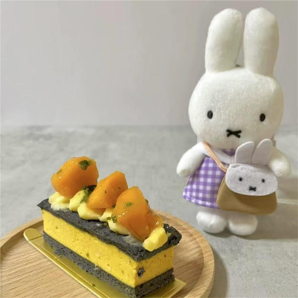 GAJKCY Miffy Rabbit Pendant Key Holder, Car Key Holder, Cute, Bag Charm, Mobile Phone
