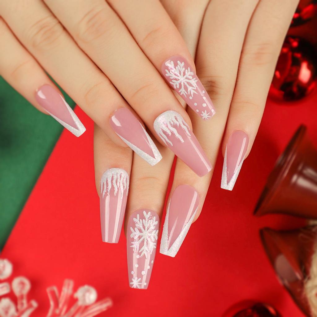 24 Stück Weihnachtskleidung Rüstung Schneeflocke Liebe Schneemann Maniküre Kurze Mandel Schleife Europäisch und Amerikanisch Lange Nagelstücke
