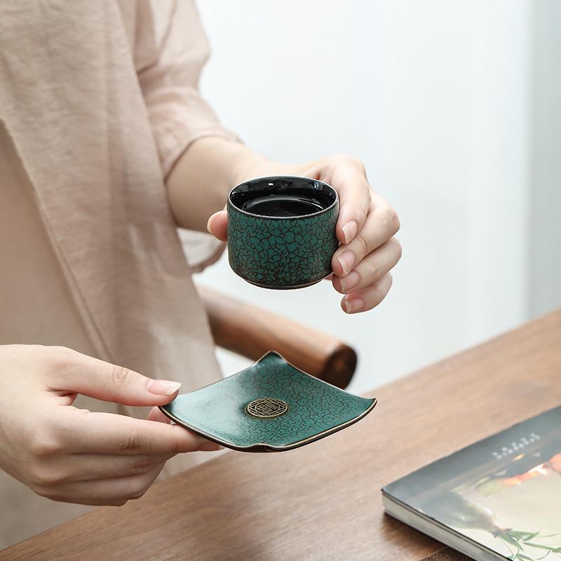 Peacock Green Glazed Ceramic Gongfu Teacup Saucer Coaster - Creative Heat-Insulating Pottery Mat for Tea Ceremony Accessories