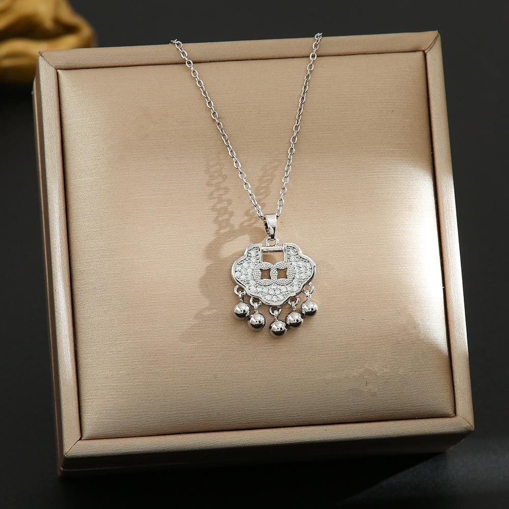 Women's Silver Titanium Steel Necklace with Micro-Inlaid Zircon - Elegant, Durable Clavicle Chain Jewelry
