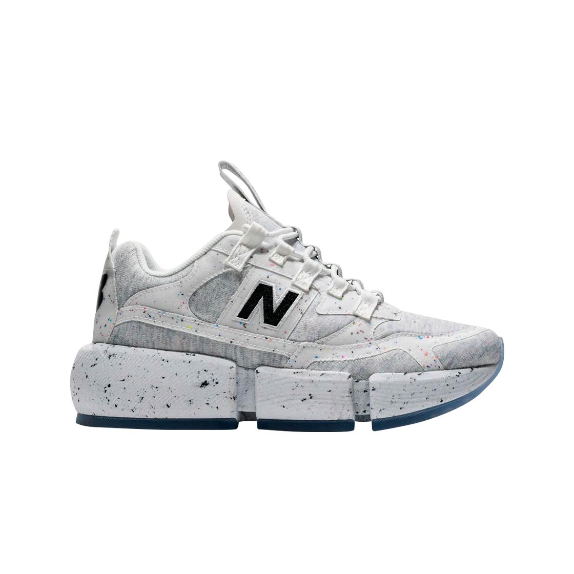 

Мужские кроссовки New Balance x Jaden Smith Vision Racer Natural MSVRCRGA