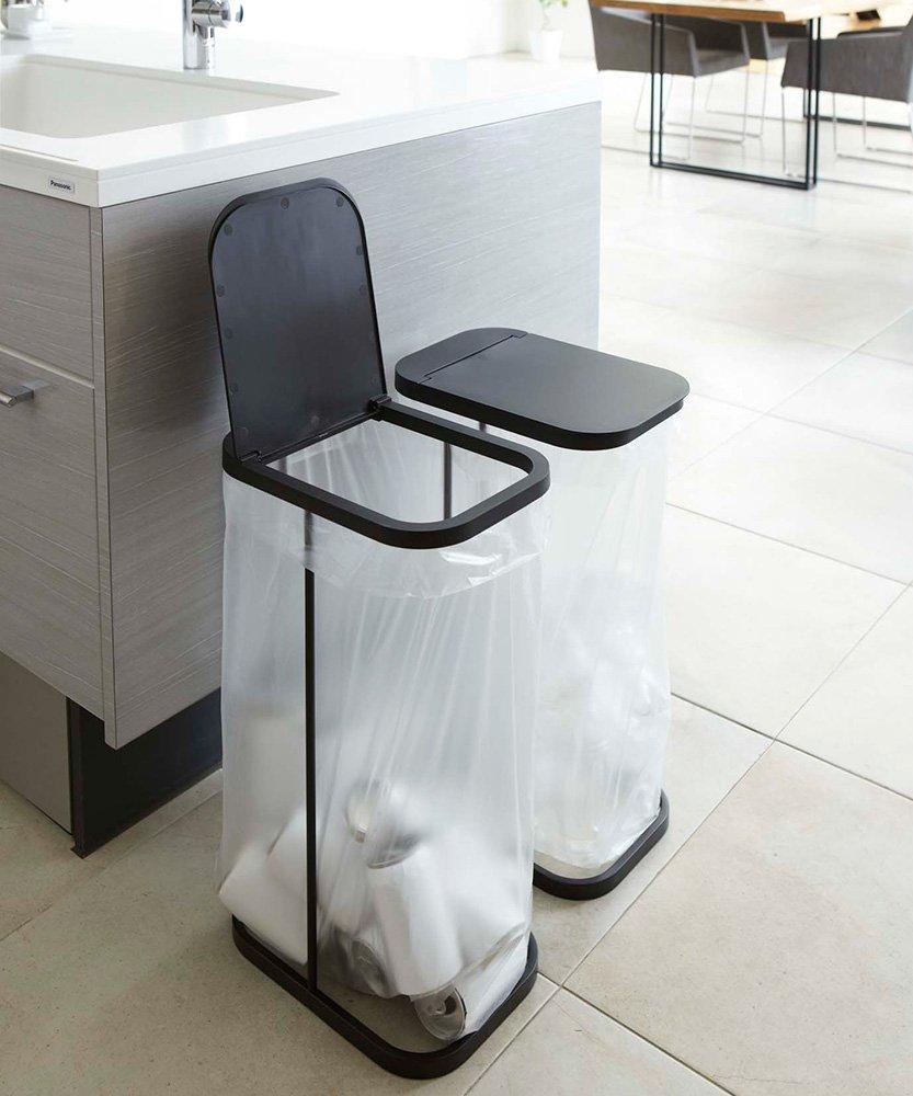 Yamazaki Luce Trash Bag Holder, Black, Approx. W22 X D33 X H55cm, Easy-to-Remove Garbage Bags, 7553