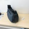 Crossbody Tasche für Damen und Herren mit verstellbarem Riemen und Reißverschlusstasche vorne Umhängetasche