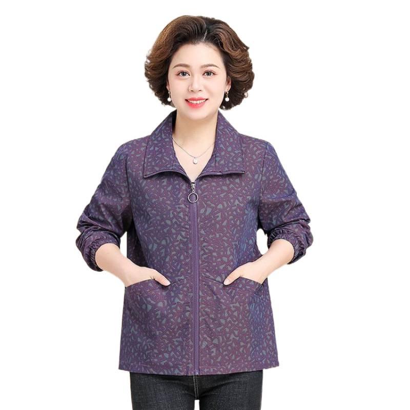 Stylish Lapel Jacket for Middle-aged Women: Spring/Autumn 2026 Casual Top