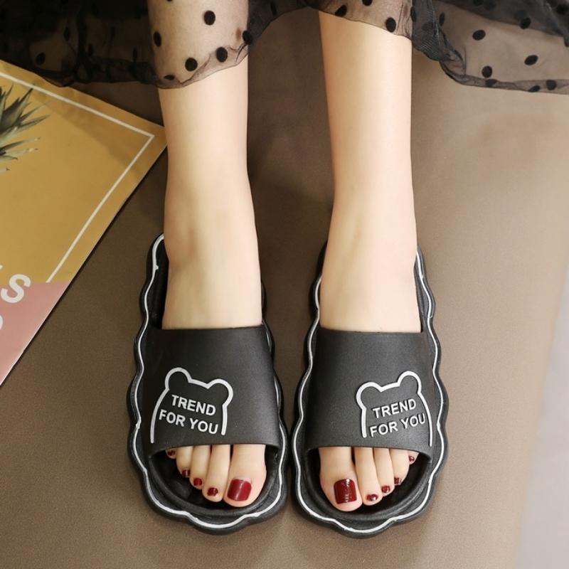 Slippers 2023 Summer Women Super Light Soft Shoes Anti-slip Outside Wear Cute Sandals