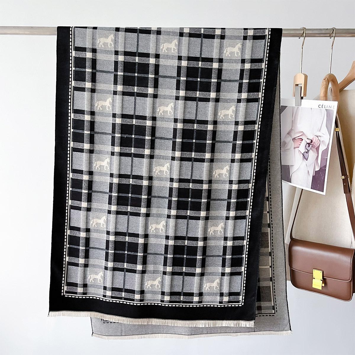 

Новый модный кашемировый шарф Толстый теплый зимний для женщин Корейский стиль Двусторонний Платки Шейный платок Женский Кисточки Одеяло 66X192Cm