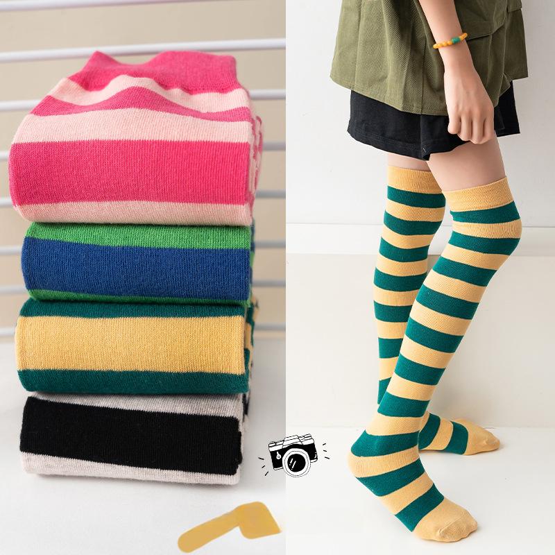 Herbst neue horizontale Streifen farblich passende Midtube-Socken für Kinder Dopamin-Mädchen-Overknee-Strümpfe Mode-Kindersocken
