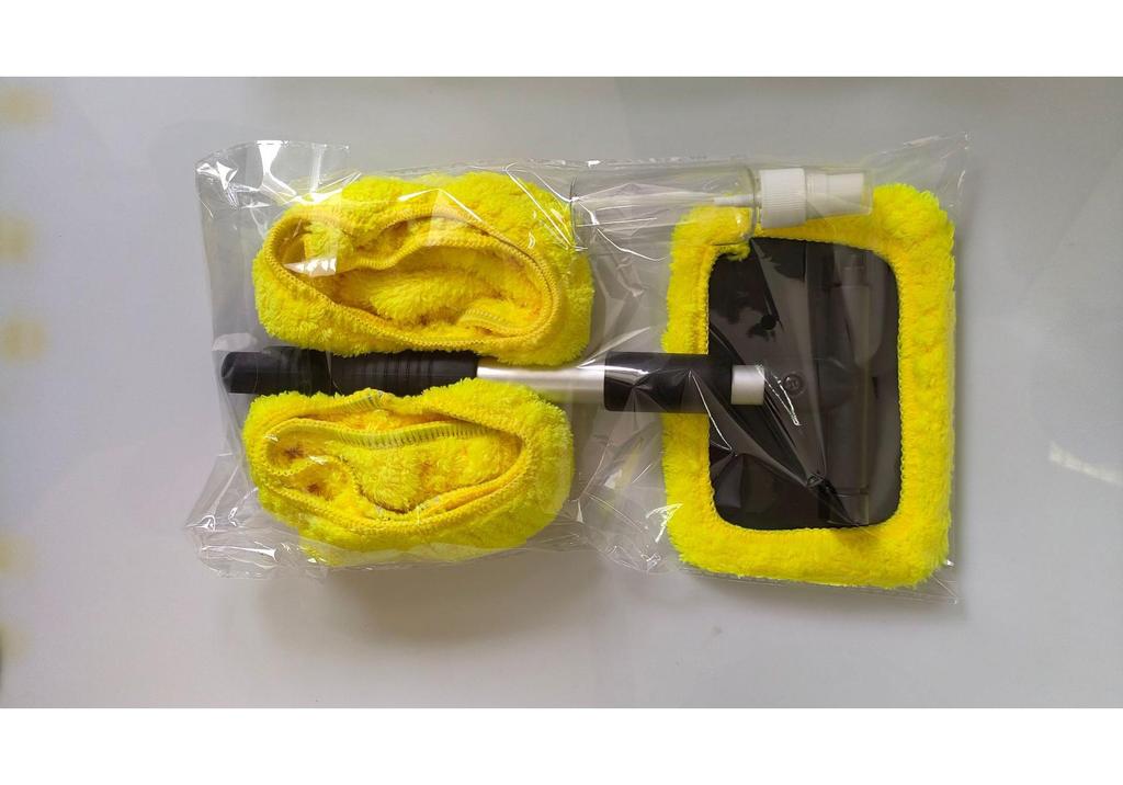 Telescopic Microfiber Car Window Cleaning & Defogging Brush Set