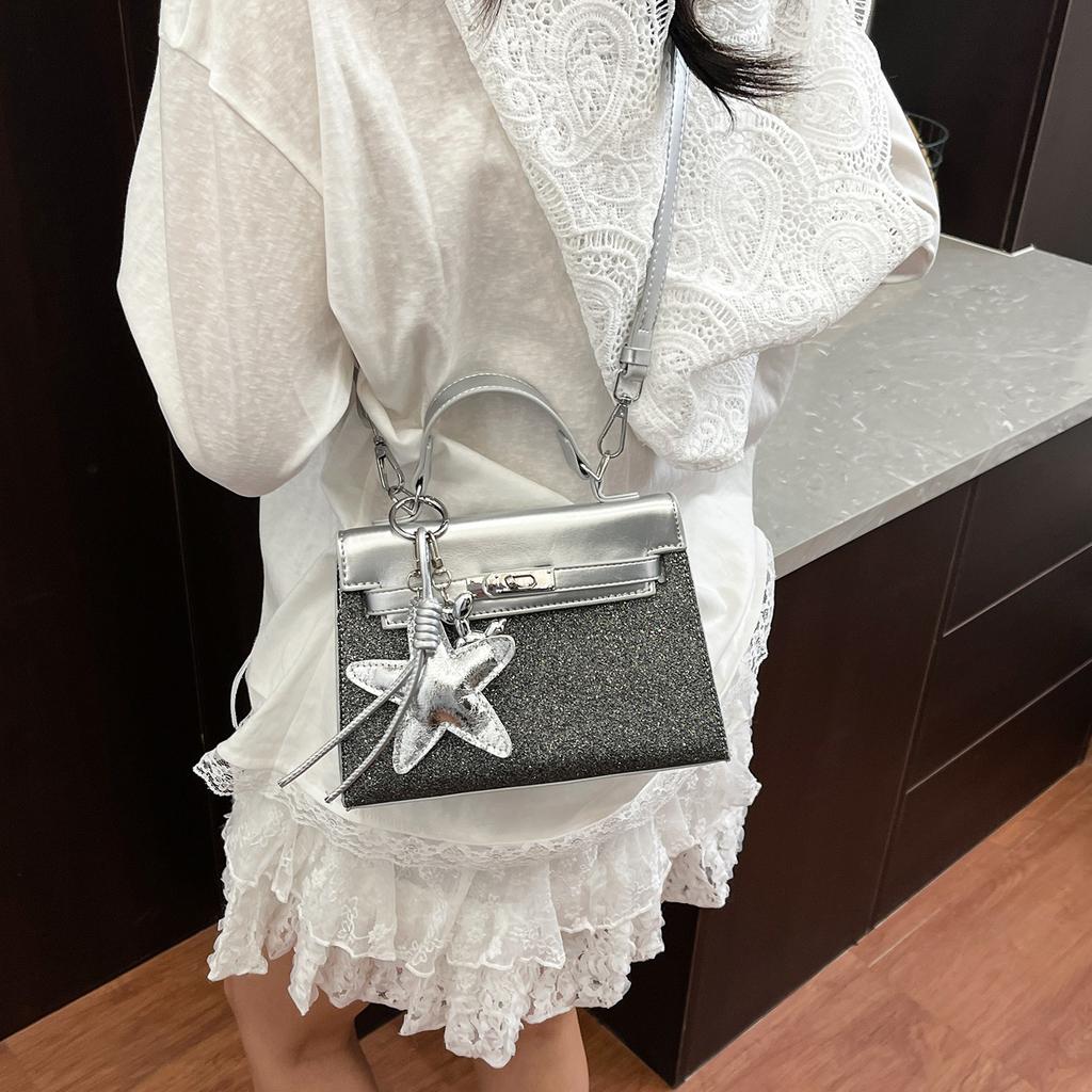 Small fresh literary women's bag 2025 new Korean version fashionable bright star handbag foreign style versatile messenger tote bag pu