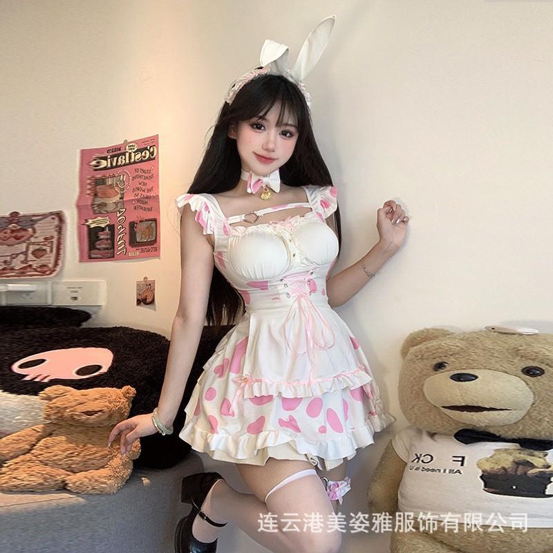 Cute qqny sexy playful uniform cute suit cow cosplay maid seduction three-point pure lust