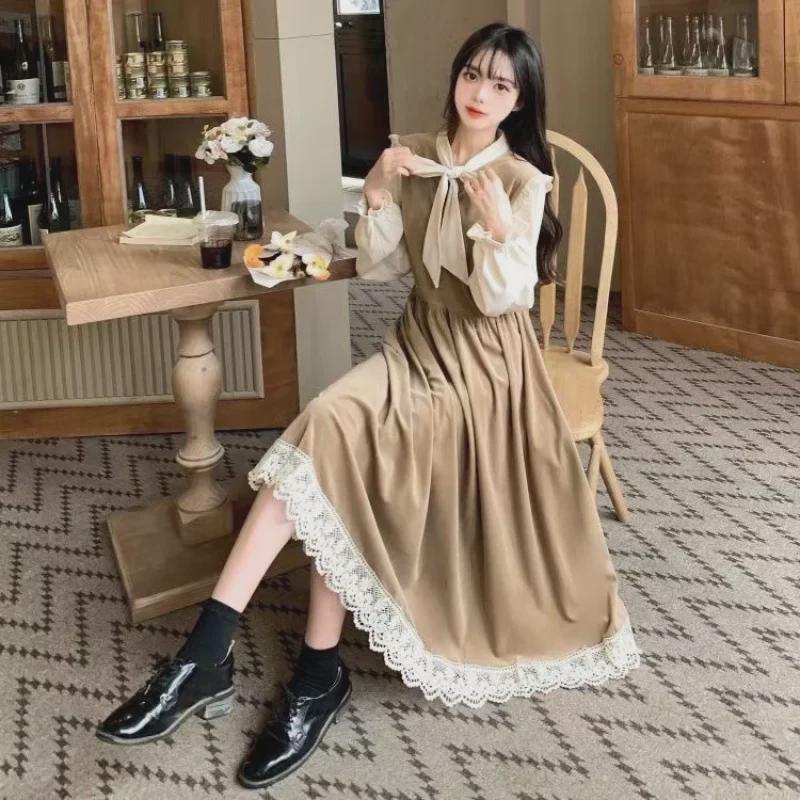 Sukienka z aksamitu z retro francuską kokardą i wysokim stanem - Kolekcja Wiosna i Jesień 2024