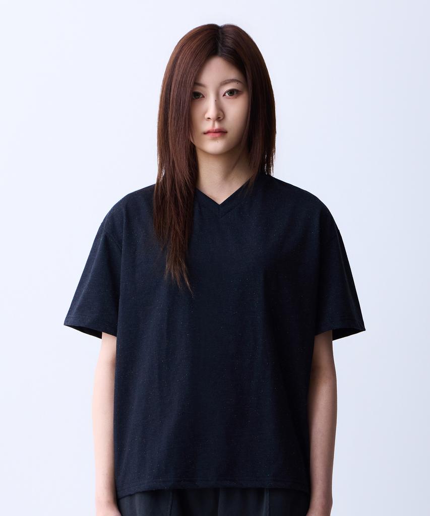 ADERNM Natural Sprinkle V-Neck T-Shirt Black
