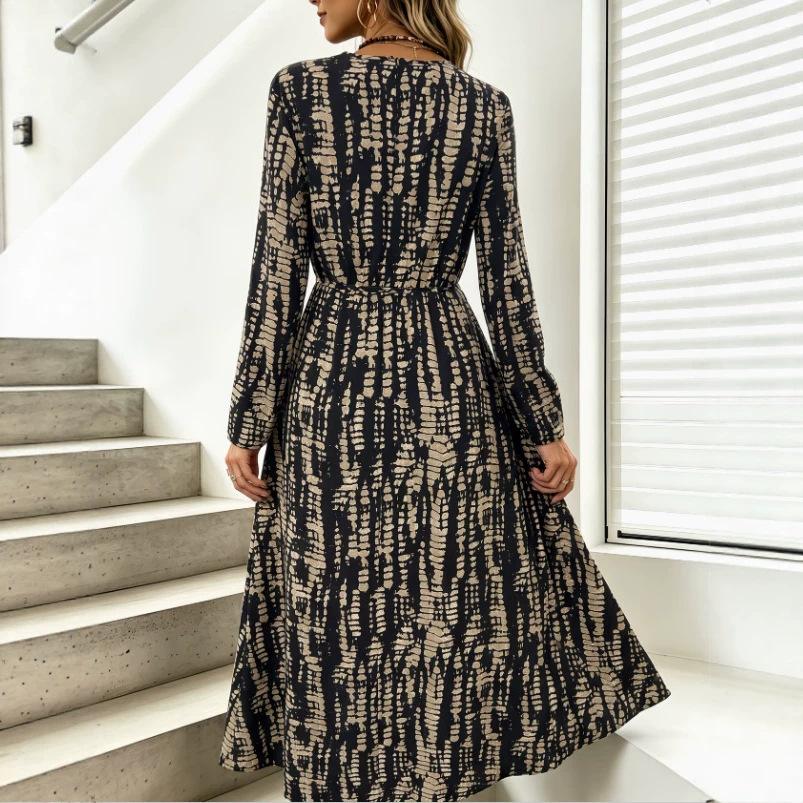 Spot European and American Popular Long-sleeved V-neck Dress