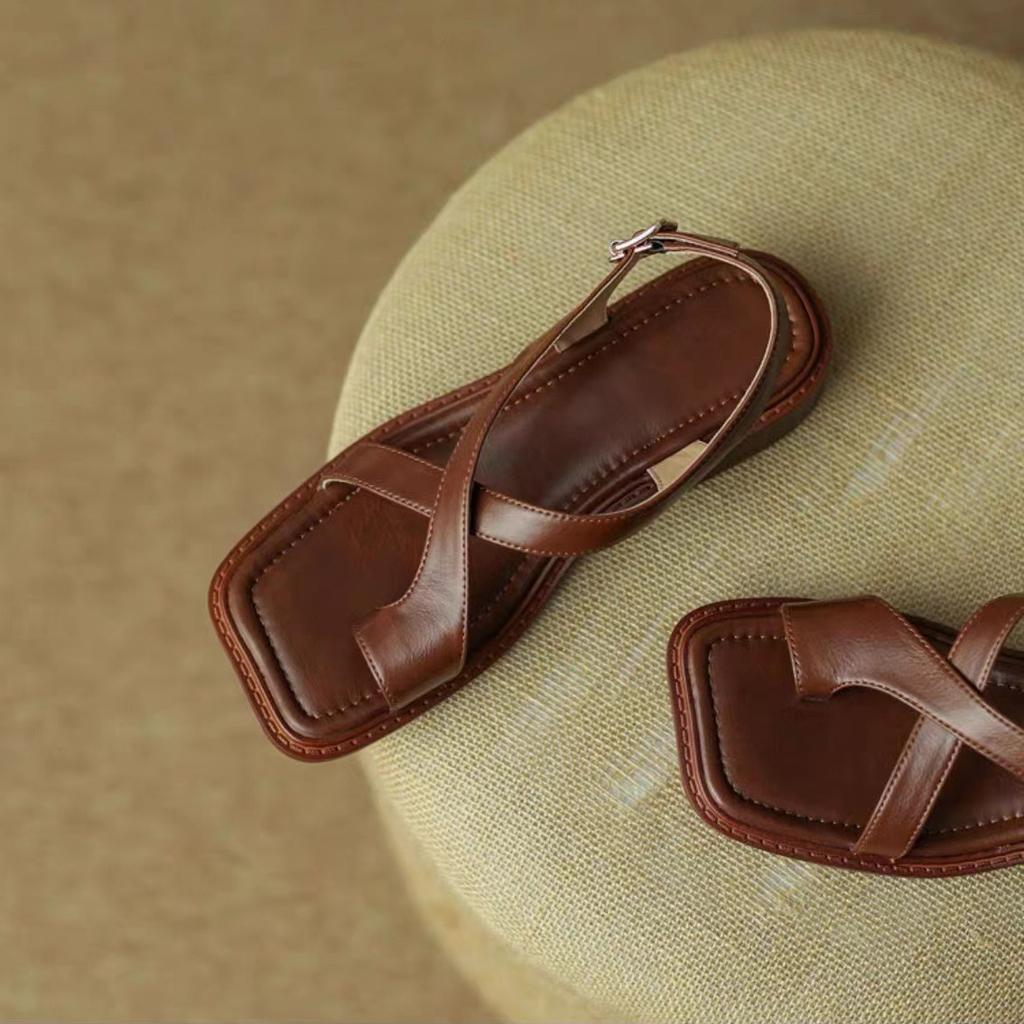 Fashion Women Sandals French Retro Sandals Women's Flat Roman Word with Beach Low Heel Sandals Wide Heels Women Sandalias De Mujer